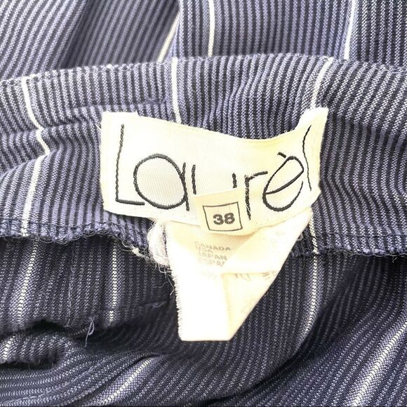 Laurèl blue shorts with white stripe - Picture 6 of 11